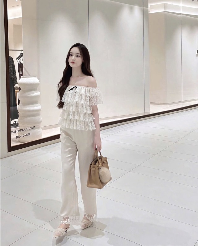Bí quyết diện áo ren trễ vai đẹp chuẩn nàng thơ- Ảnh 6.