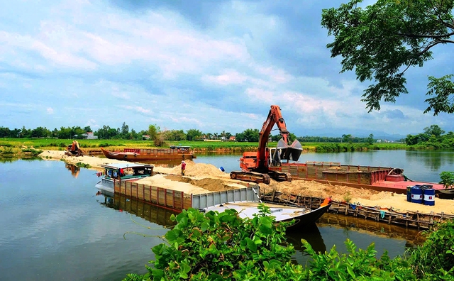 Đập ngăn mặn Vĩnh Điện: Tiền tỉ đổ vào nhưng vẫn phải tháo dỡ mỗi năm - Ảnh 3.