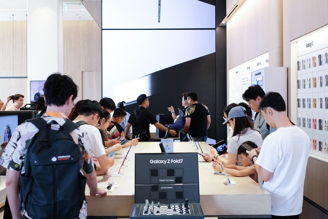 Samsung không ngại cạnh tranh về smartphone gập: 'Càng nhiều lựa chọn, người dùng càng có lợi'- Ảnh 2.