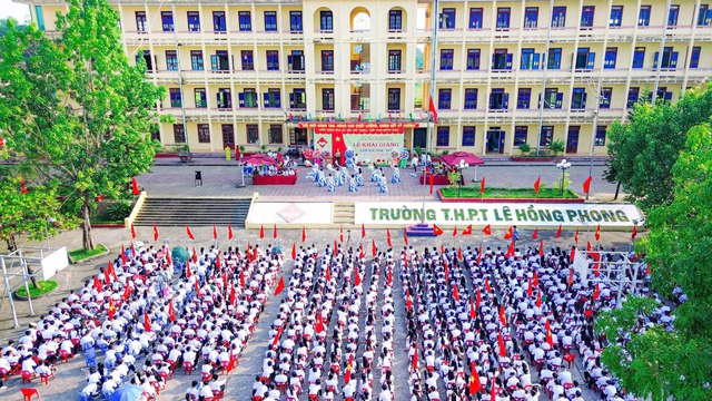 Nâng điểm thi tại thanh hóa: Thí sinh trượt thành thủ khoa năm 2024 - 2025 - Ảnh 2.