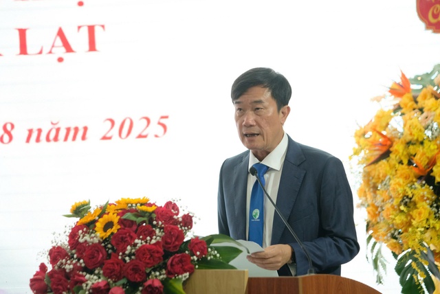 Công bố quyết định bổ nhiệm hiệu trưởng, 3 phó hiệu trưởng Trường ĐH Đà Lạt- Ảnh 3. Công bố quyết định bổ nhiệm hiệu trưởng, 3 phó hiệu trưởng Trường ĐH Đà Lạt- Ảnh 3.