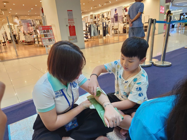 'Nếu bỗng nhiên mẹ bất tỉnh, con phải làm gì?' - Ảnh 5.
