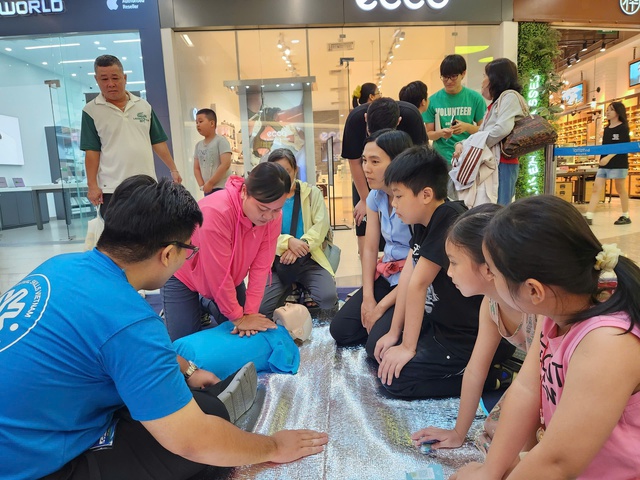 'Nếu bỗng nhiên mẹ bất tỉnh, con phải làm gì?' - Ảnh 4.