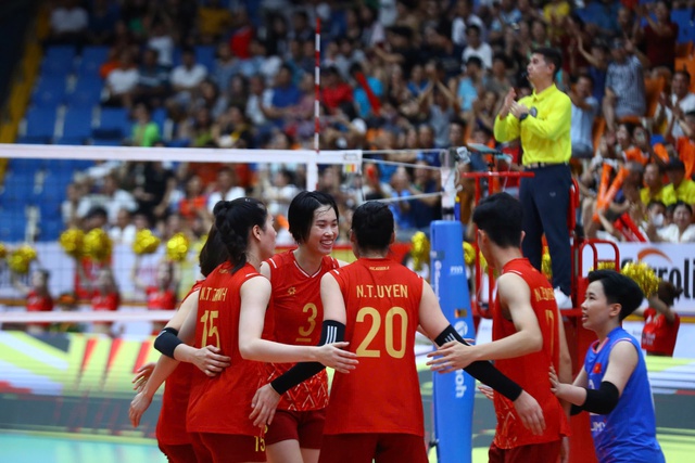 Philippines kh&ocirc;ng thể cản bước đội tuyển b&oacute;ng chuyền nữ Việt Nam ở chặng 2 SEA V.League- Ảnh 1.