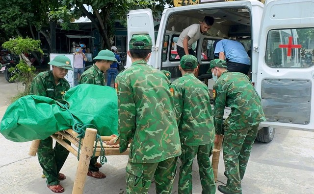 Tìm thấy thi thể ngư dân mất tích bí ẩn trên biển - Ảnh 1.