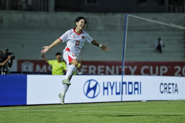 AFF Cup nữ 2025, đội tuyển nữ Việt Nam 4-0 Indonesia: Hai bàn thắng liên tiếp - Ảnh 1.
