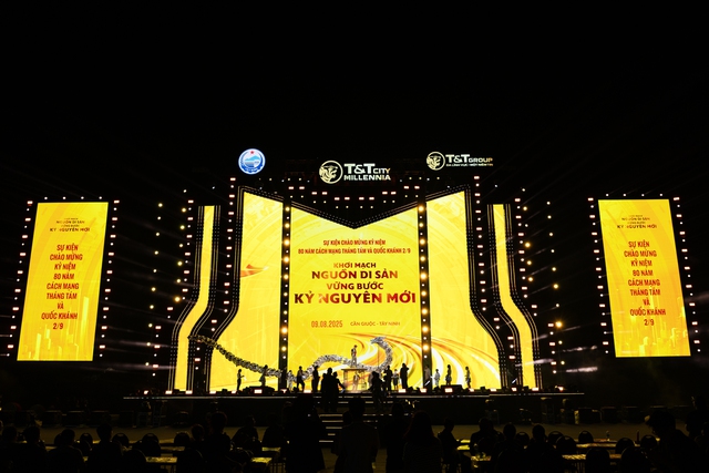 Thành phố Thiên niên kỷ T&T City Millennia bừng sáng trước đại nhạc hội- Ảnh 6. Thành phố Thiên niên kỷ T&T City Millennia bừng sáng trước đại nhạc hội- Ảnh 6.