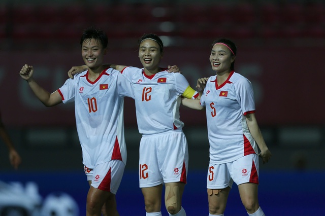 AFF Cup nữ 2025, đội tuyển nữ Việt Nam 4-0 Indonesia: Hai bàn thắng liên tiếp - Ảnh 1.