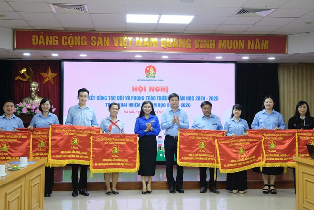 Rèn kỹ năng cho thiếu nhi trong không gian mạng- Ảnh 2. Rèn kỹ năng cho thiếu nhi trong không gian mạng- Ảnh 2.