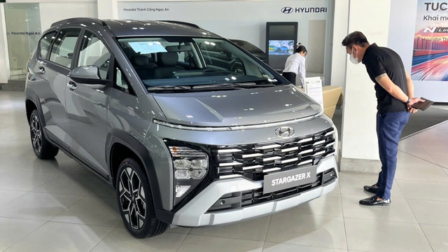 Xe MPV máy xăng dưới 700 triệu tại Việt Nam 'đua' giảm giá, làm mới mẫu mã- Ảnh 3. Xe MPV máy xăng dưới 700 triệu tại Việt Nam 'đua' giảm giá, làm mới mẫu mã- Ảnh 3.