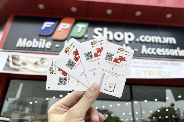 FPT Shop triển khai gói bảo hành 1 đổi 1 cho iPhone chính hãng - Ảnh 1.