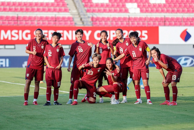 AFF Cup nữ: Thái Lan thắng cực đậm Campuchia, dẫn đầu bảng A - Ảnh 1.