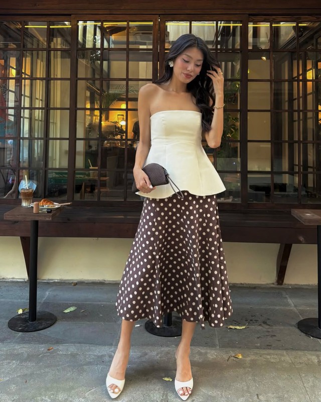 Chinh phục mọi ánh nhìn với chân váy midi thanh lịch- Ảnh 2.