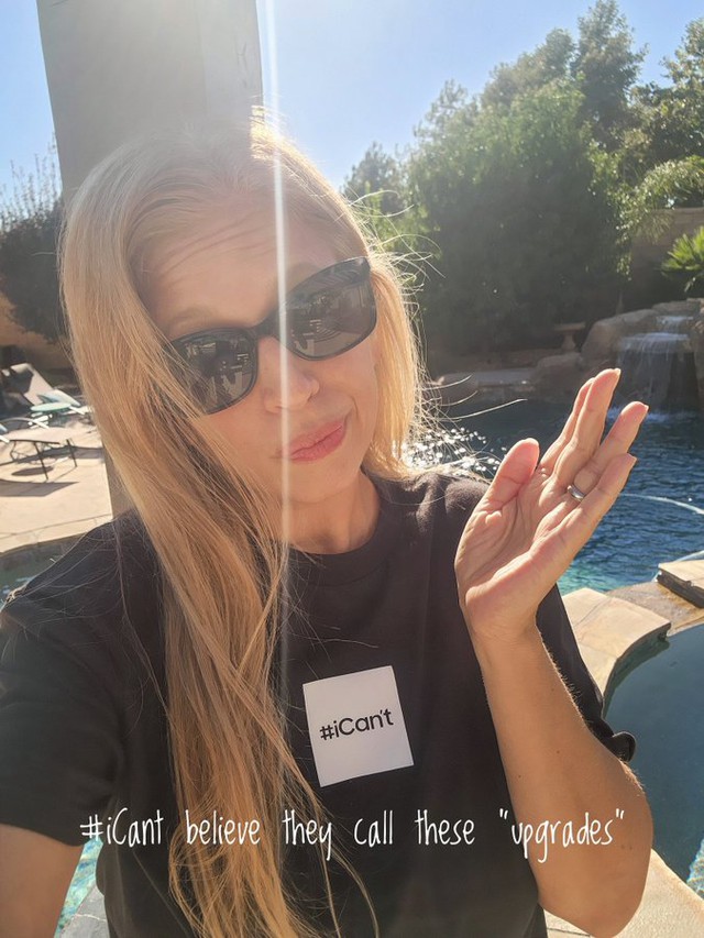 Samsung mỉa mai loạt sản phẩm mới của Apple - Ảnh 3.