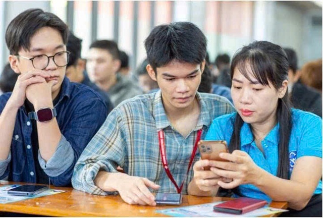 Sử dụng định danh cá nhân và căn cước công dân thay mã số BHXH- Ảnh 2. Sử dụng định danh cá nhân và căn cước công dân thay mã số BHXH- Ảnh 2.
