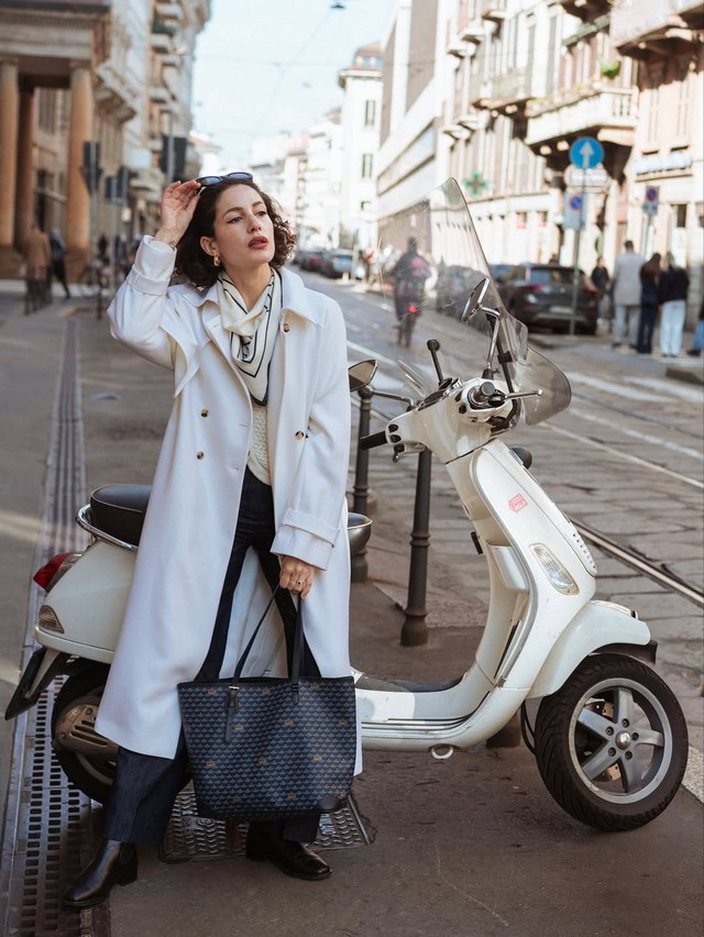 Trench coat, chiếc áo măng tô nhẹ nhàng…