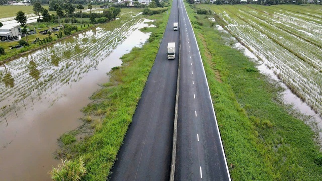 Đề xuất mở rộng hai tuyến cao tốc dài hơn 80 km qua đồng bằng sông Cửu Long- Ảnh 1. Đề xuất mở rộng hai tuyến cao tốc dài hơn 80 km qua đồng bằng sông Cửu Long- Ảnh 1.
