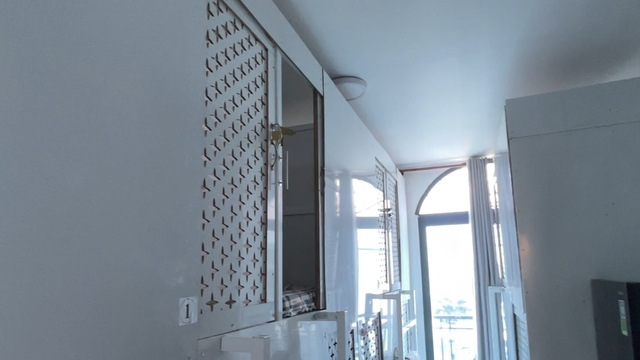 Hộp ngủ b&iacute; b&aacute;ch, thiếu an to&agrave;n: V&igrave; sao nhiều t&acirc;n sinh vi&ecirc;n vẫn thu&ecirc;? - Ảnh 5.