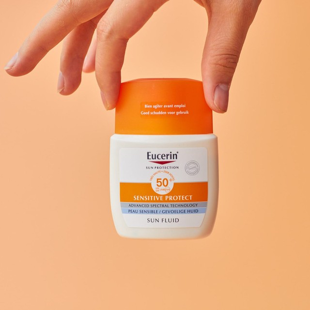 Top 10 kem chống nắng cho da khô dù bong tróc cũng căng bóng, mềm mượt ngay - Ảnh 10.