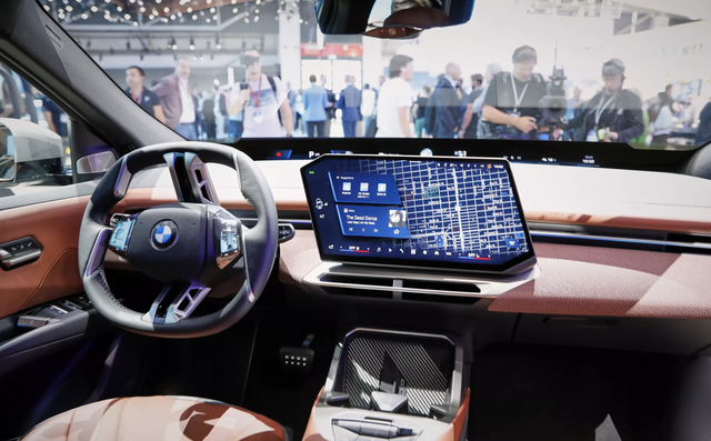 Gi&aacute;m đốc thiết kế Mercedes: 'Nội thất Audi Concept như được thiết kế v&agrave;o năm 1995' - Ảnh 4.