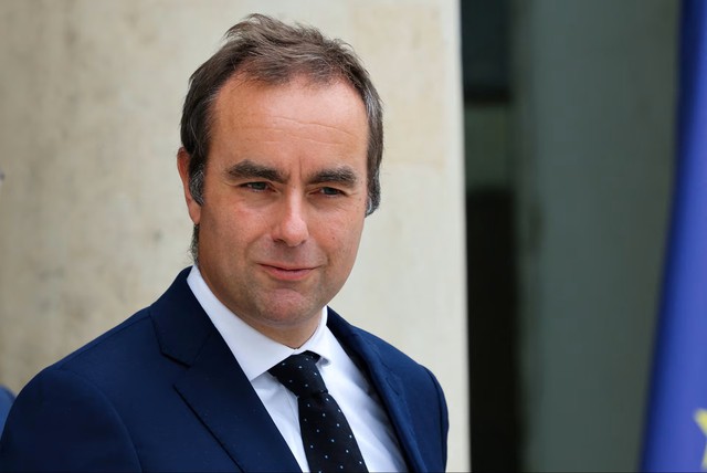 Tân Thủ tướng Pháp đối mặt thử thách lớn - Ảnh 1.