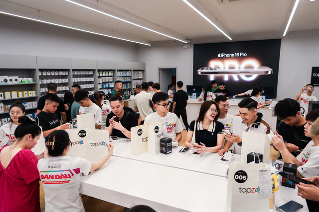Dấu ấn TopZone trước thông tin iPhone đến người dùng Việt cùng với các thị trường lớn - Ảnh 2.
