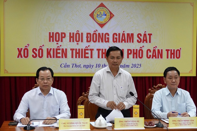 Xổ số kiến thiết Cần Thơ trả thưởng 486 vé trúng giải độc đắc- Ảnh 2. Xổ số kiến thiết Cần Thơ trả thưởng 486 vé trúng giải độc đắc- Ảnh 2.
