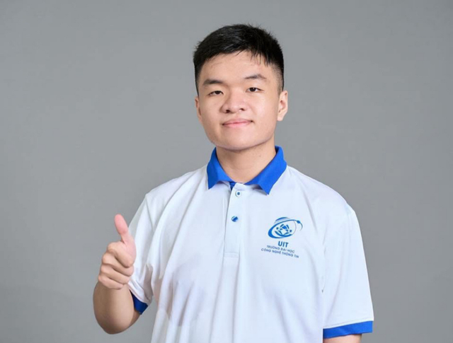 Học bài bằng âm nhạc giúp nam sinh đạt thủ khoa “kép” - Ảnh 2.