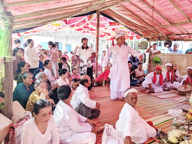 Tiếng kèn Saranai nơi tháp nắng - Ảnh 6.