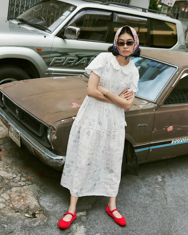 Giày cao gót và kiểu giày hợp diện cùng váy dáng dài - Ảnh 4.