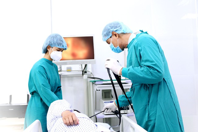 Bác sĩ  báo động trào ngược dạ dày ở người trẻ- Ảnh 2.