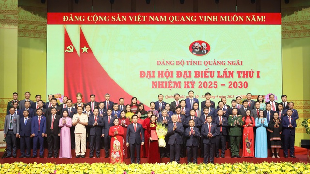 B&agrave; B&ugrave;i Thị Quỳnh V&acirc;n l&agrave;m B&iacute; thư Tỉnh ủy Quảng Ng&atilde;i nhiệm kỳ 2025 - 2030- Ảnh 2.