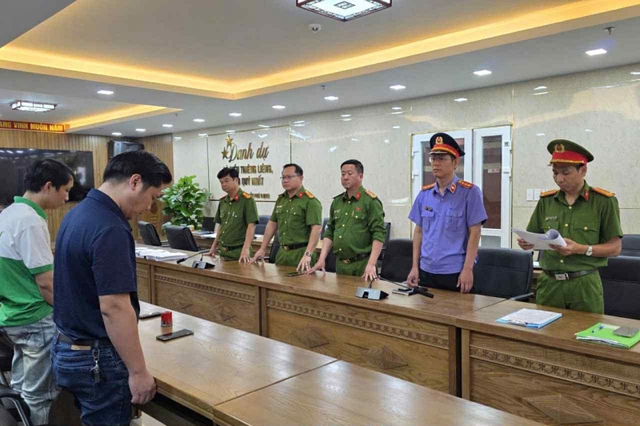 Công an triệt phá đường dây sản xuất, buôn bán yến hũ giả- Ảnh 1.