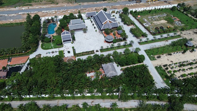 Khởi tố Lê Anh Xuân và nhiều cán bộ tỉnh thanh hóa vì lợi dụng chức vụ - Ảnh 3. Khởi tố Lê Anh Xuân và nhiều cán bộ tỉnh thanh hóa vì lợi dụng chức vụ - Ảnh 3.