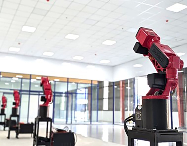 CT UAV - ‘Sốc’ với nhà máy đúc composite tự tiến hóa- Ảnh 4. CT UAV - ‘Sốc’ với nhà máy đúc composite tự tiến hóa- Ảnh 4.