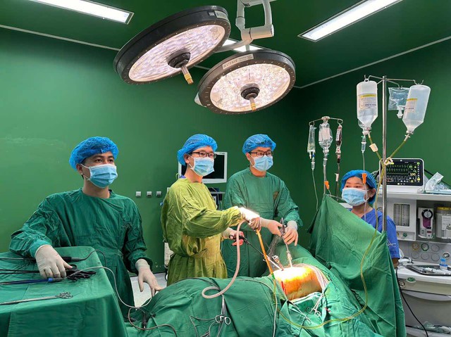 Học sinh lớp 7 ở Gia Lai bị đâm thấu ngực trong trường học- Ảnh 1.