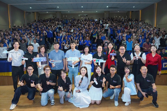 Chuyên gia A.I hàng đầu chia sẻ về ‘A.I thực chiến’ tại sự kiện Unitour Hà Nội - Ảnh 3.