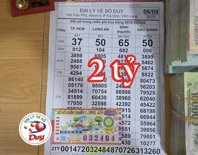 Mua vé số 'quên dò', người phụ nữ miền Tây bất ngờ phát hiện trúng độc đắc - Ảnh 1.