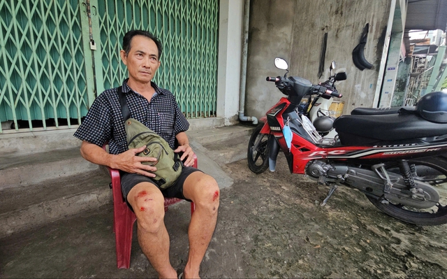 Cháy nhà cụ ông tử vong: Hàng xóm xót xa vì không cứu được nạn nhân - Ảnh 2.