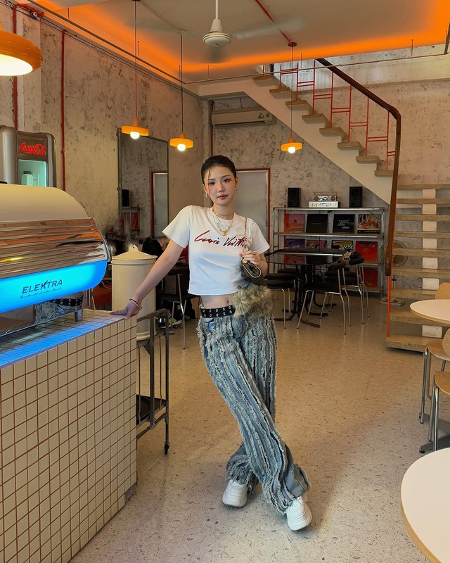Cá tính xuống phố với áo baby tee nhỏ xinh- Ảnh 1.