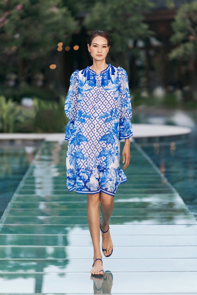 Thanh lịch và tiện dụng với các thiết kế váy suông- Ảnh 3.