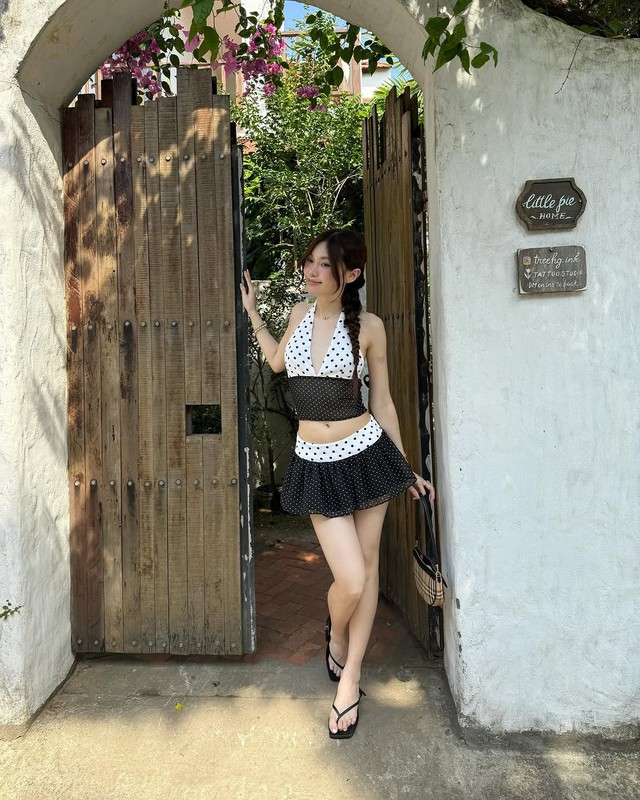 Nâng tầm khí chất ‘nàng thơ’ với trang phục cổ yếm- Ảnh 3. Nâng tầm khí chất ‘nàng thơ’ với trang phục cổ yếm- Ảnh 3.