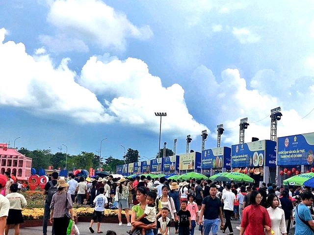Saigontourist Group tổ chức chương trình tri ân đặc biệt tại sự kiện A80- Ảnh 1.