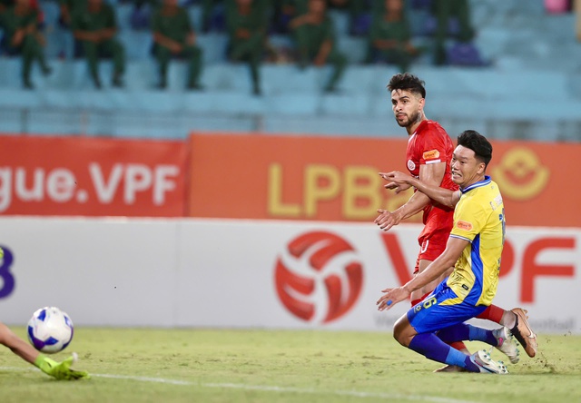 CLB Hà Nội bại trận, chìm sâu trong khủng hoảng: Thể Công Viettel đi tiếp ở Cúp quốc gia- Ảnh 8. CLB Hà Nội bại trận, chìm sâu trong khủng hoảng: Thể Công Viettel đi tiếp ở Cúp quốc gia - Ảnh 9.
