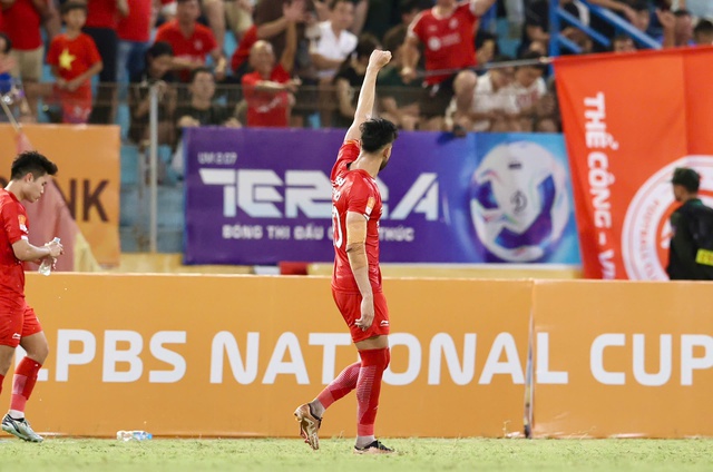 CLB Hà Nội bại trận, chìm sâu trong khủng hoảng: Thể Công Viettel đi tiếp ở Cúp quốc gia- Ảnh 9. CLB Hà Nội bại trận, chìm sâu trong khủng hoảng: Thể Công Viettel đi tiếp ở Cúp quốc gia - Ảnh 10.