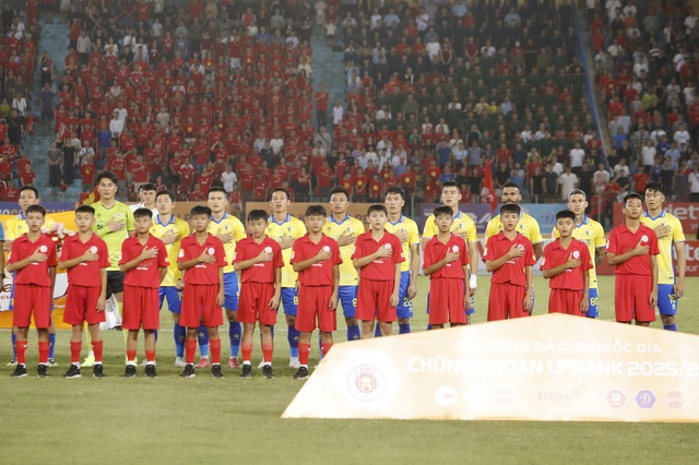 CLB Hà Nội bại trận, chìm sâu trong khủng hoảng: Thể Công Viettel đi tiếp ở Cúp quốc gia- Ảnh 2. CLB Hà Nội bại trận, chìm sâu trong khủng hoảng: Thể Công Viettel đi tiếp ở Cúp quốc gia - Ảnh 2.