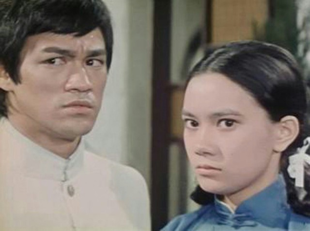 T&igrave;nh cũ bất lực v&igrave; kh&ocirc;ng tho&aacute;t khỏi c&aacute;i b&oacute;ng của L&yacute; Tiểu Long - Ảnh 3.