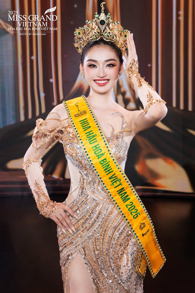 Hoa hậu Yến Nhi: Tôi từng đối diện với nhiều cám dỗ- Ảnh 1. Hoa hậu Yến Nhi: Tôi từng đối diện với nhiều cám dỗ- Ảnh 1.