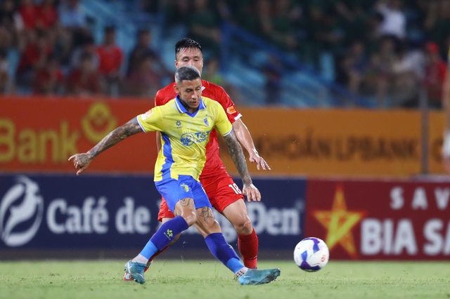 Chuyện tồi tệ g&igrave; đang xảy ra với CLB H&agrave; Nội?- Ảnh 2.