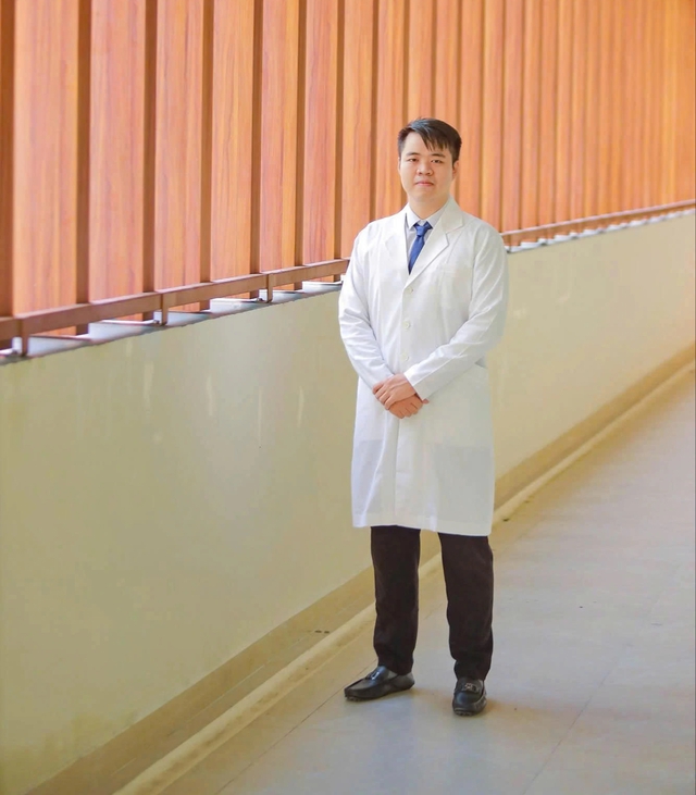 Thủ khoa bác sĩ nội trú cảm giác nặng nề khi được gắn 2 chữ ‘tinh hoa’ Thủ khoa bác sĩ nội trú cảm giác nặng nề khi được gắn 2 chữ ‘tinh hoa’